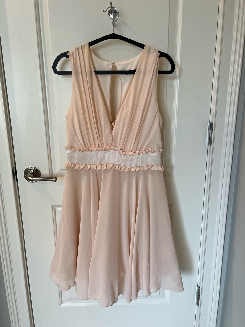 TFNC Babydoll Blush Pink Sleeveless V-Neck Chiffon Dress